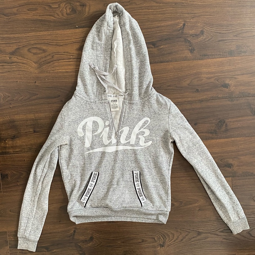 ‼️ 2 FOR $32 + $4.99 shipping‼️ PINK Sweatshirt✨💗